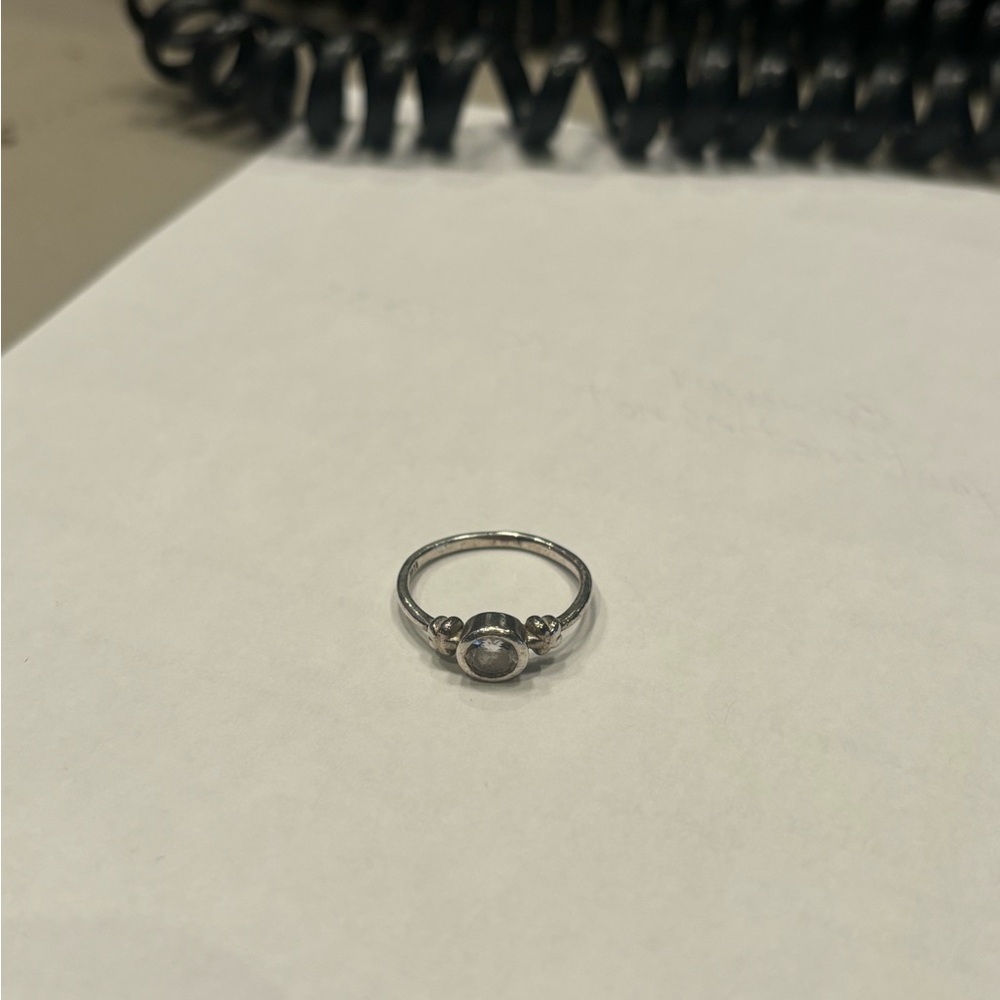 Elegant Silver Ring